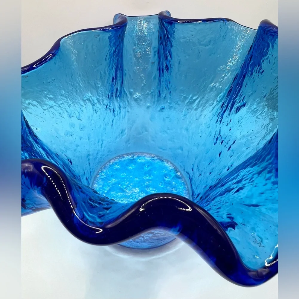 Cobalt Blue Art Glass Handkerchief Handblown Bowl Vase Abstract Fluted Edges 10